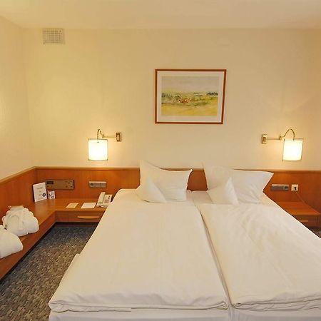 Balladins Superior Hotel Gutsmann Bad Bramstedt Ruang foto